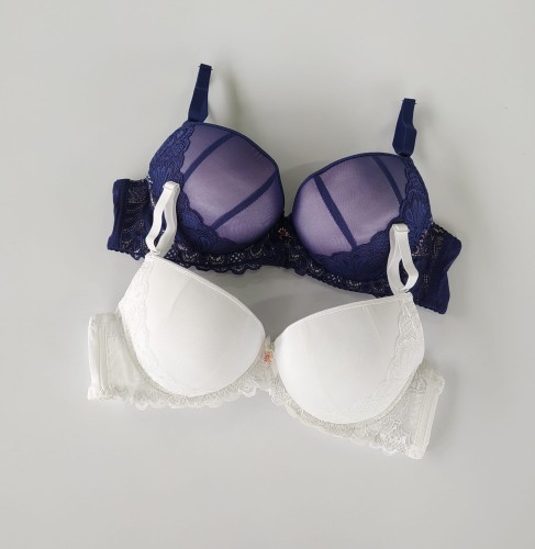 biustonosz  miseczka B z push-up.jpg