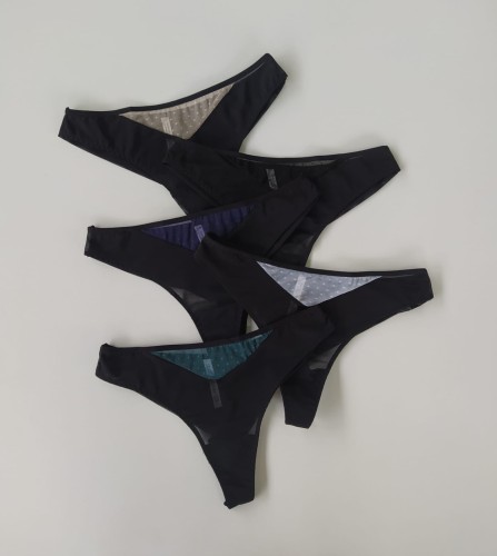 czarne brazyliany z siateczki.jpg