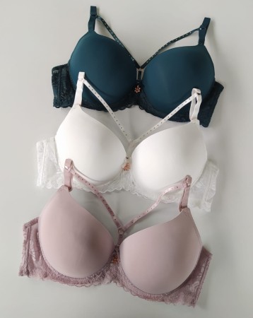 Biustonosz miseczka D z ozodbnymi paskami Crystal 