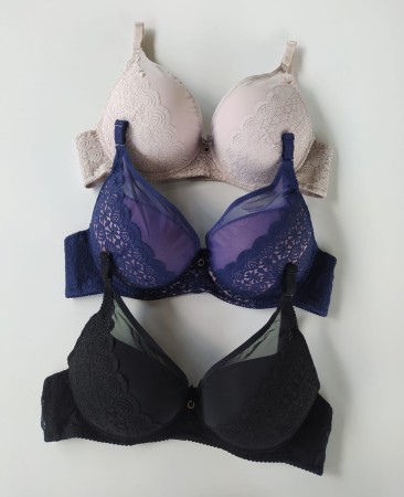 Biustonosz miseczka C  Saria 