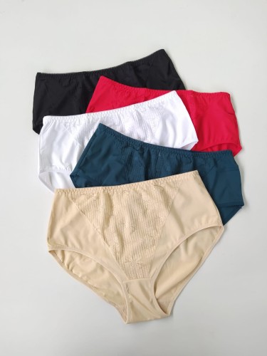 majtki damskie z wyższym stanem.jpg