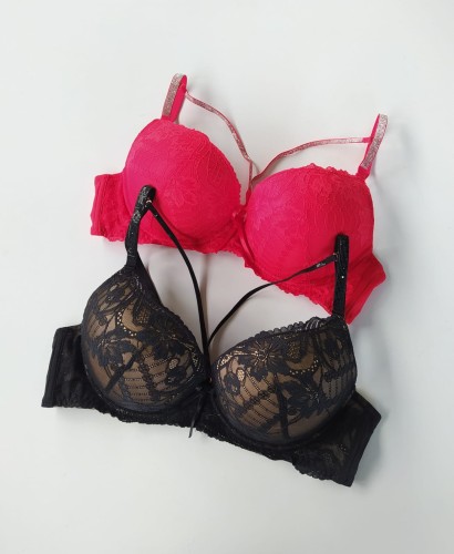 Ładny biustonosz miseczka C Gertie.jpg