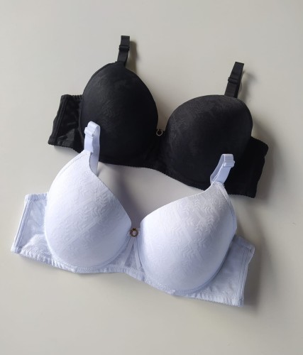 Biustonosz miseczka D koronka Bitsy.jpg