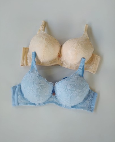 Biustonosz Rana – miseczka B, duży push-up z koronką, subtelną siateczką