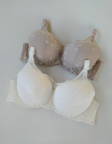 Biustonosz miseczka E z nieodpinanymi ramiączkami Chloe montello