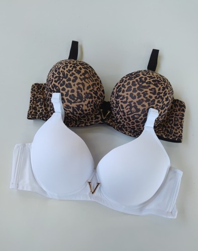 Klasyczny biustonosz D z biżuteryjnym akcentem Chloe montello