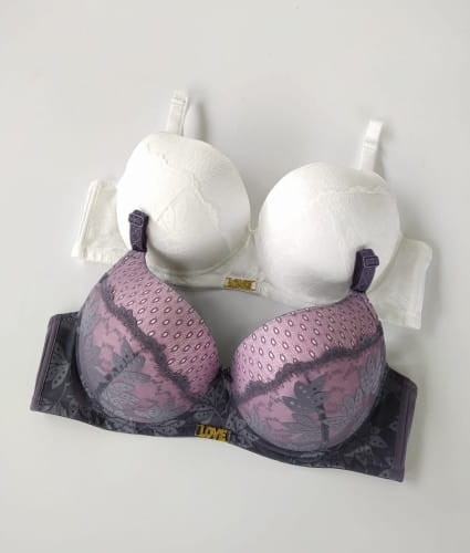 Biustonosz C z modnym detalem Rita montello