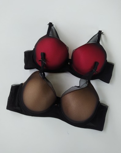 Biustonosz C z nieodpinanymi ramiączkami Ela  montello