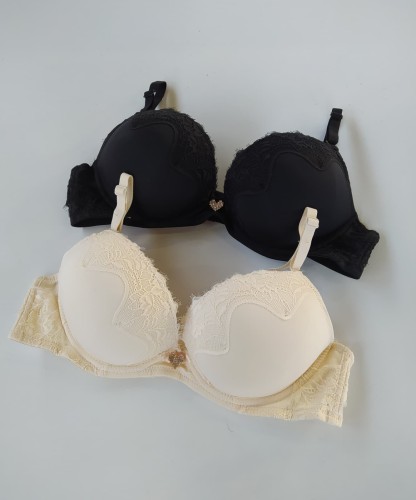 Biustonosz miseczka B Ręka Adama koronkowe Ola montello