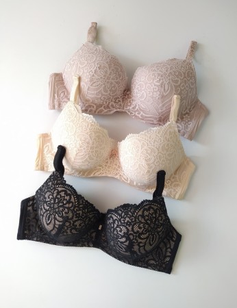 Biustonosz miseczka B z koronką Zoe