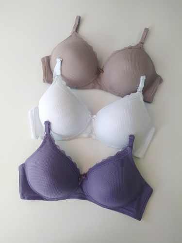 Biustonosz miseczka C bez fiszbin z wypustkami Inga.jpeg