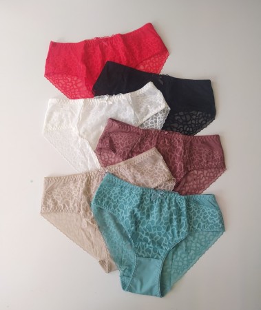 Majtki koronkowe Monika