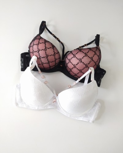 Stanik miseczka B siateczkowa Hana montello.jpeg