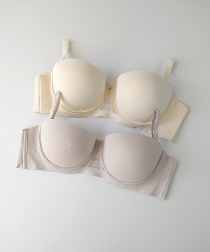 Biustonosz Bardotka miseczka B push-up Luisa cappucino.jpg